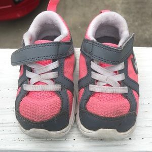 Size 5 baby Nike’s girls